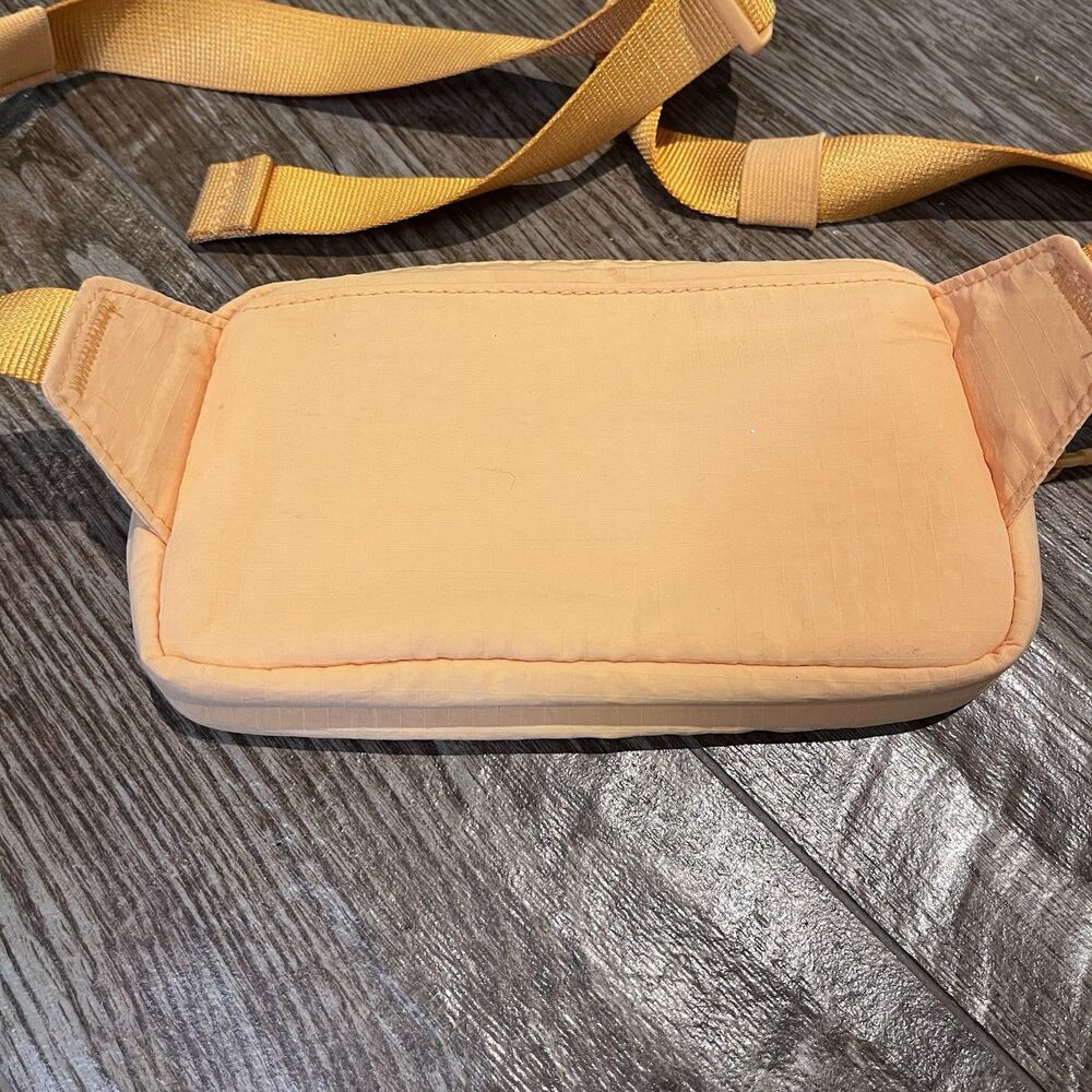 LULULEMON Mini Belt Bag Orange Dream 7-5 Inches Purse Crossbody Men’s Women’s - Picture 6 of 7
